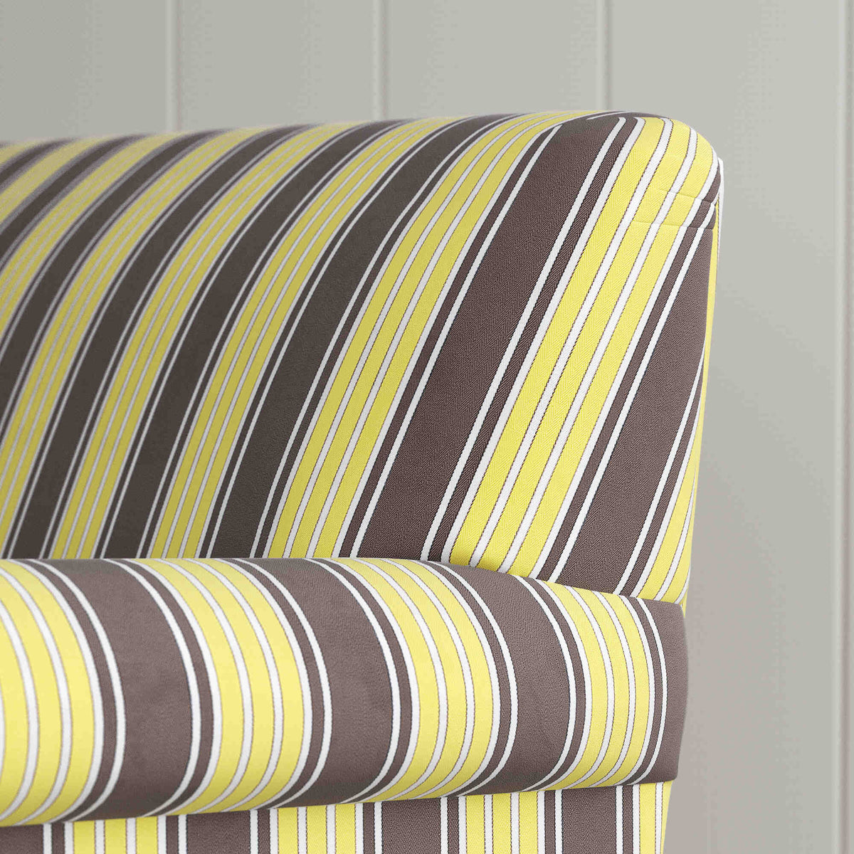 Curtain Call Love Seat in Regatta Cotton, Custard