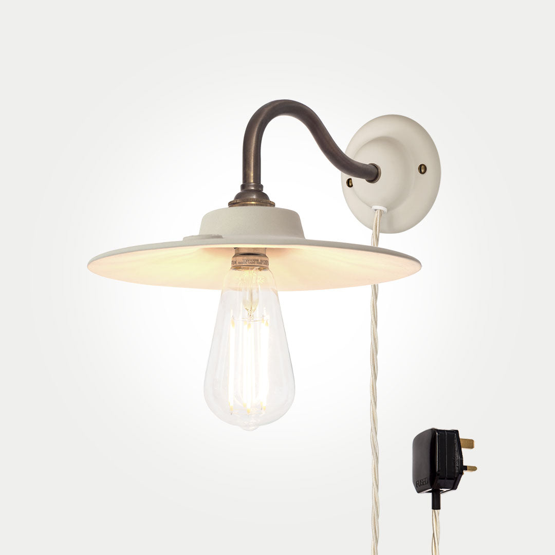 Bergholt Fonteyn Plug-In Wall Light