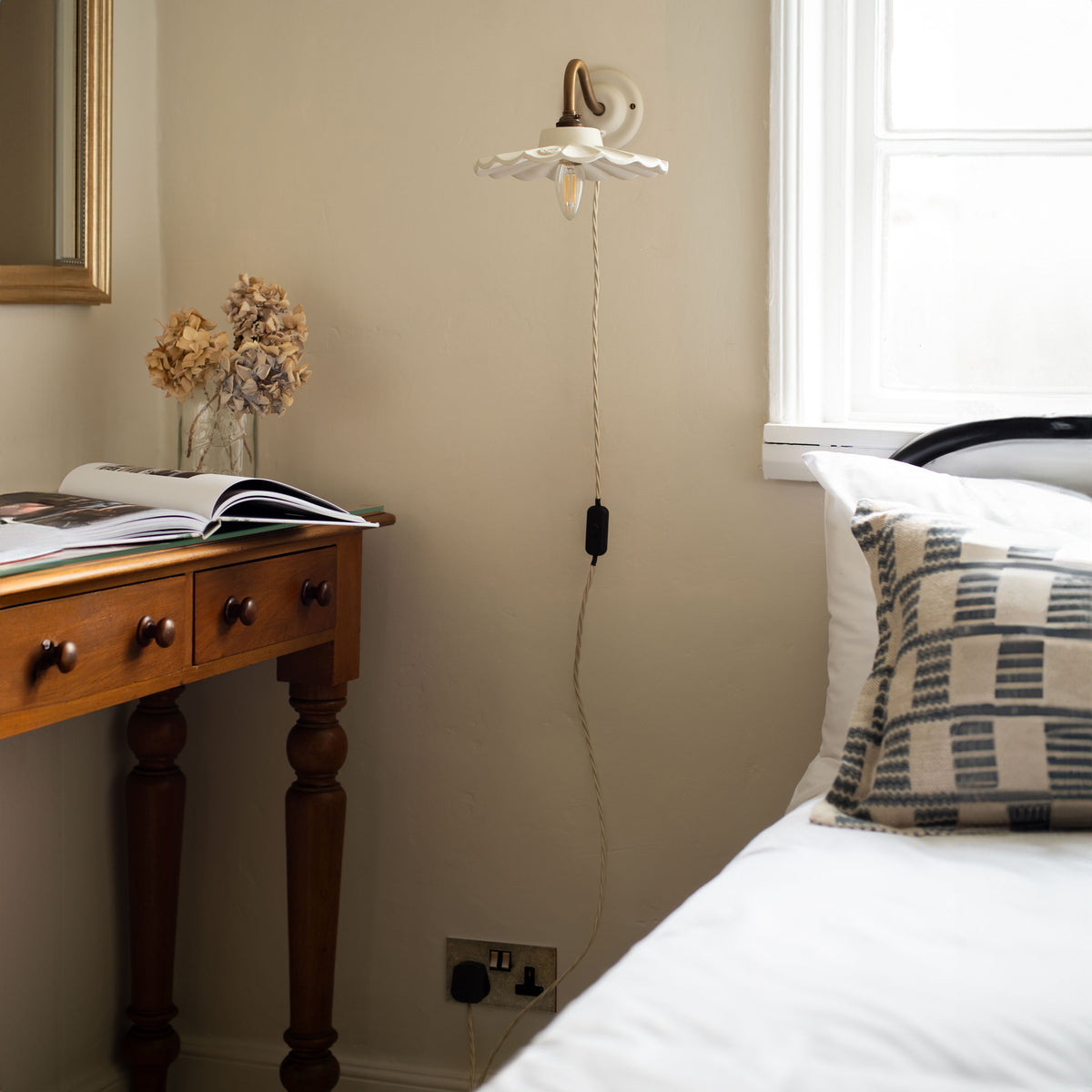 Bergholt Giselle Plug-In Wall Light
