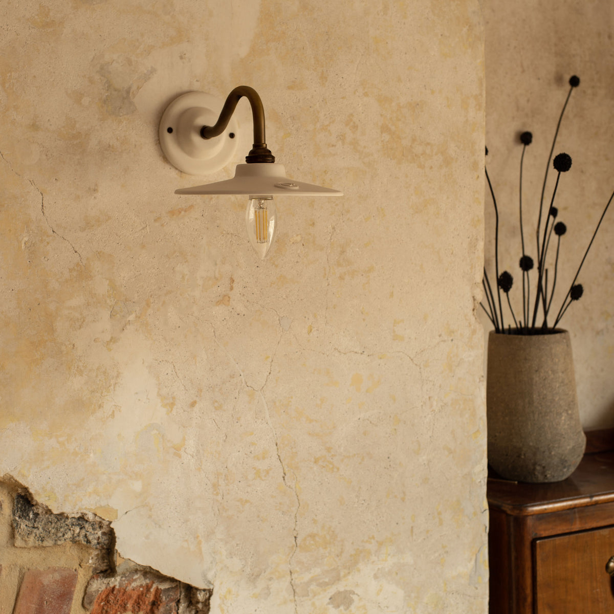 Bergholt Petite Fonteyn Wall Light