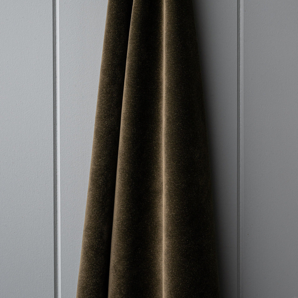 Dolittle Love Seat in Intelligent Velvet Seaweed