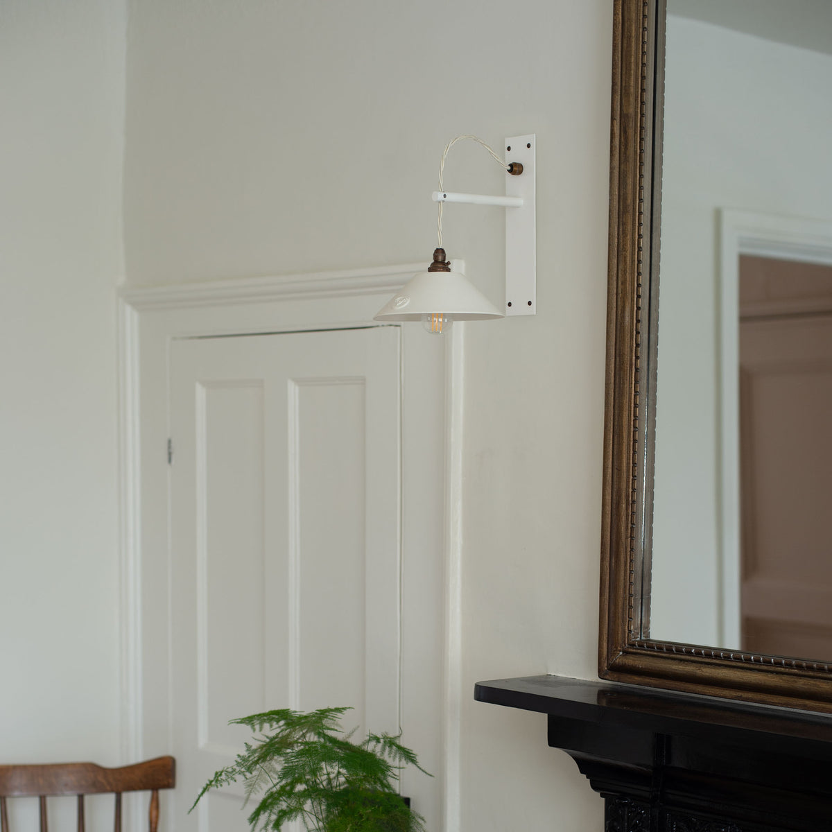 Flatford Small Keats Wall Light