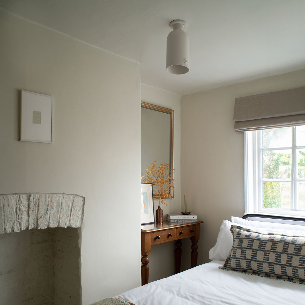 Flush Fitting Bronté Light