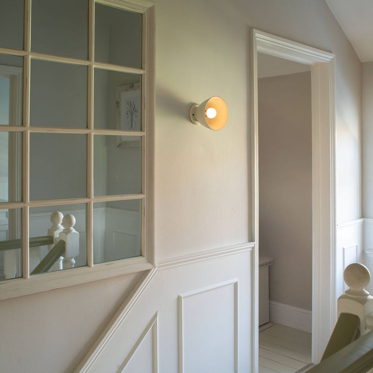 Cottage Wall Sconce