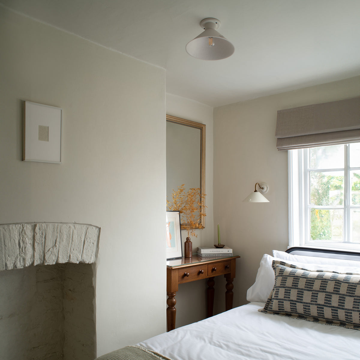 Flush Fitting Keats Light