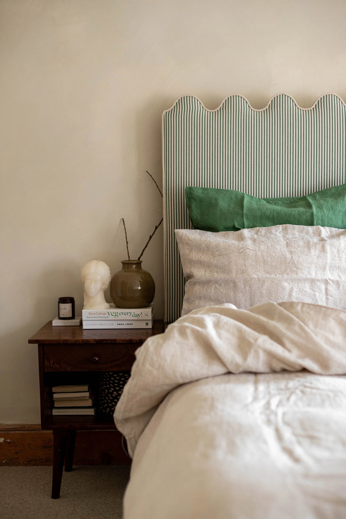 WAVE HEADBOARD
