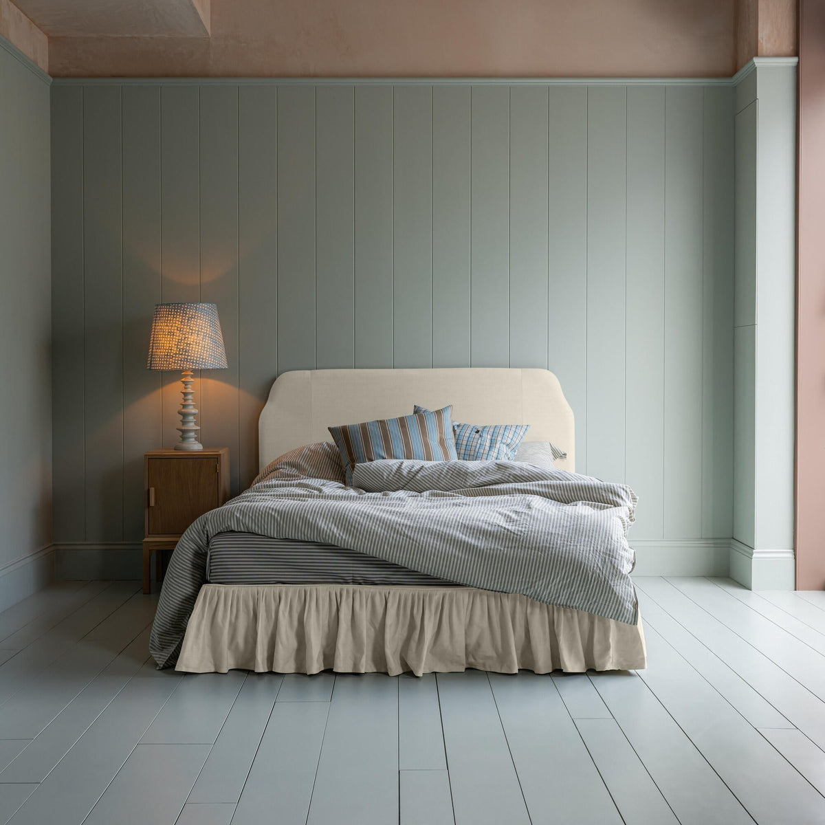 Photosample - Dream Ticket Upholstered Bed in Laidback Linen Dove with Ruffled Valance