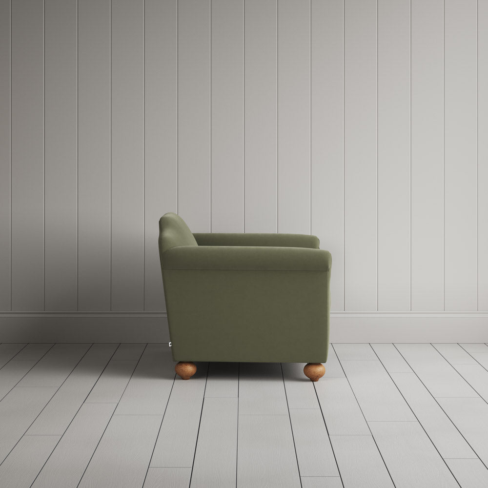 Dolittle Love Seat in Intelligent Velvet Green Tea