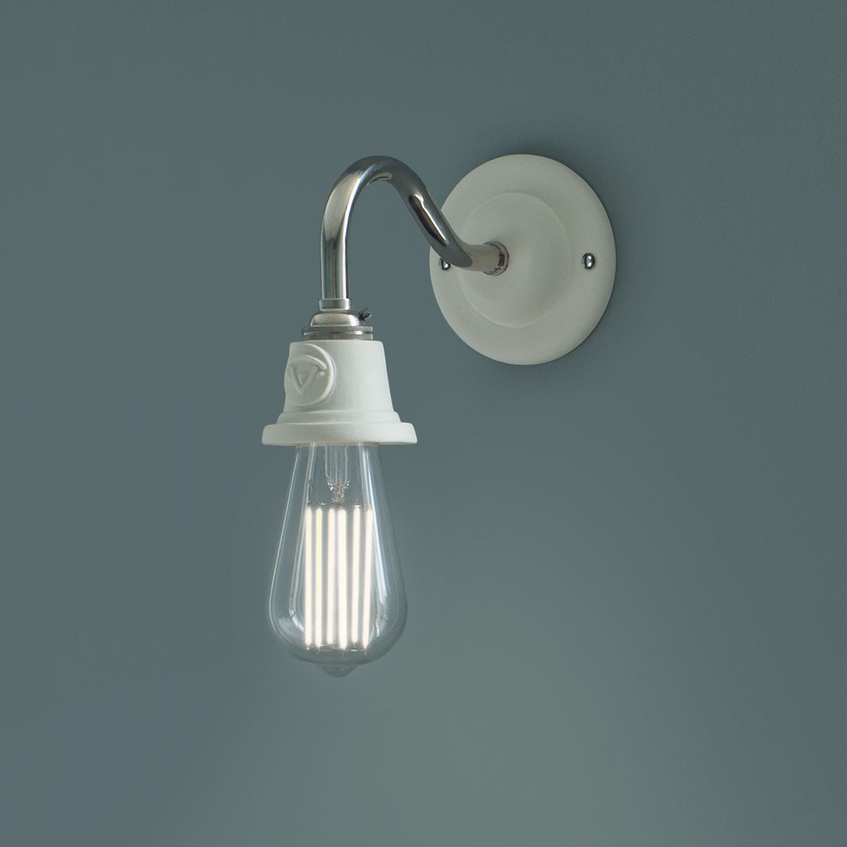Bergholt Delphinium Wall Light