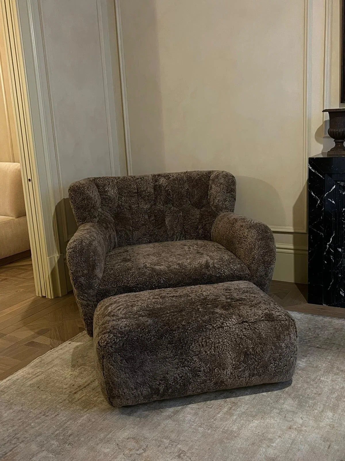 BIG DADDY LOVESEAT & FOOTSTOOL