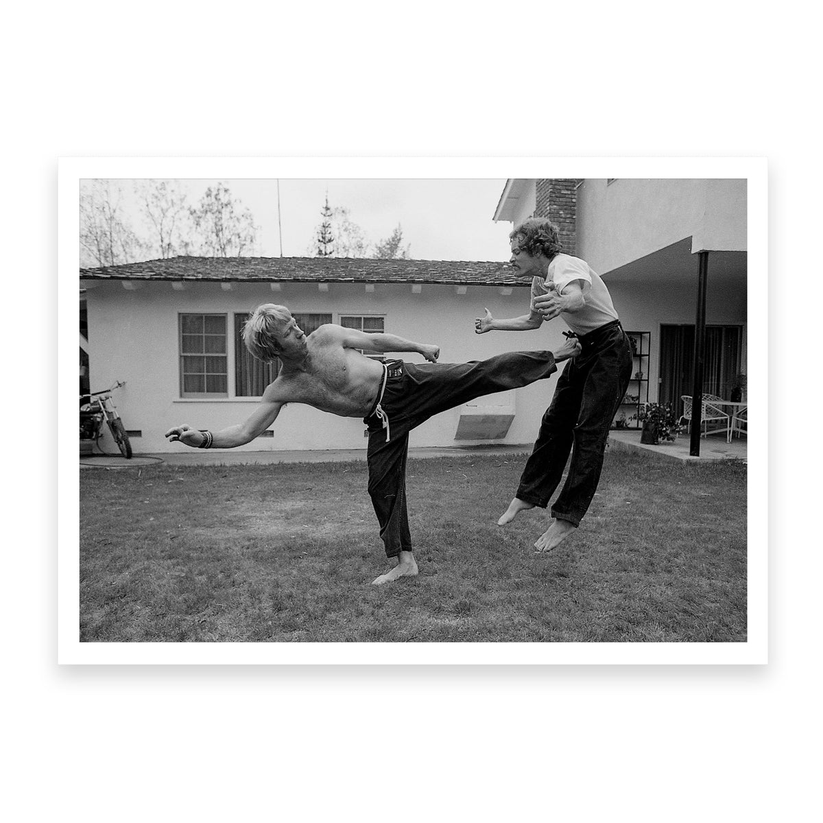 CHUCK NORRIS KARATE KICK