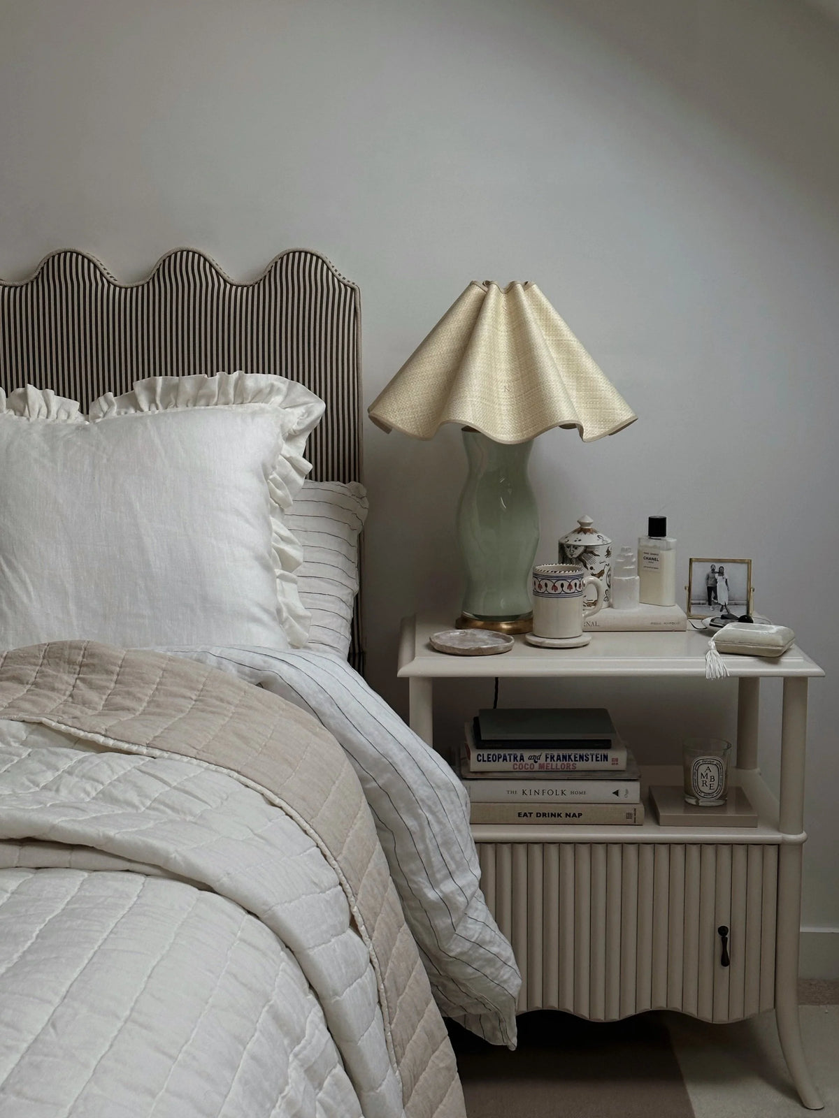 WAVE HEADBOARD